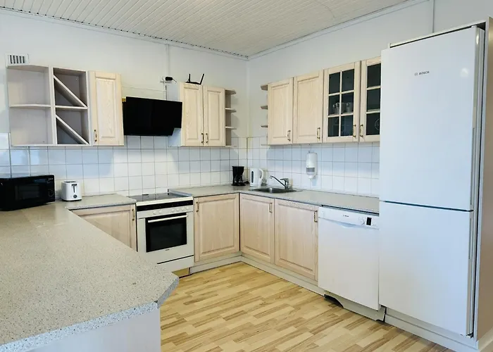 Aday - 4 Bedrooms In شقة
