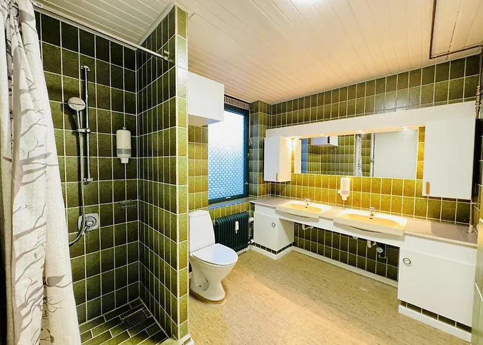 Aday - 4 Bedrooms In Bronderslev
